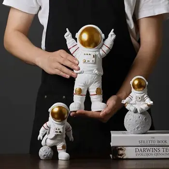 Rășină Astronaut Figurine Cosmonaut Luna Statui Miniaturi Ornament Desktop Acasă Decorare Astronaut Model De Jucărie Pentru Copii Cadouri