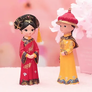 6.5 Inch Împărat Chinez Împărăteasa Figurine De Rasina Regina Ornament Costum Tradițional Acasă Decorare Tort Fân În Miniatură