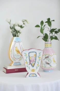 Mână-pictat Vaza Ceramica Rrishing și Piersici Creative Co-Op Multicolor Vaza Vaza Decorativa pentru Flori Aranjamente